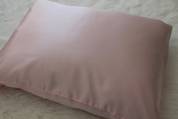 2 Pack Queen Pillow Set